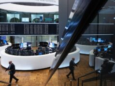 Relatório de mercado: Investidores aceitam as ameaças tarifárias de Trump com calma