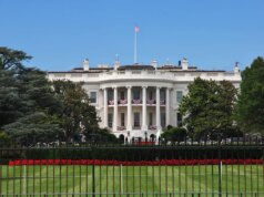 Repensando a Casa Branca: A administração Trump está considerando mais vigilância de IA