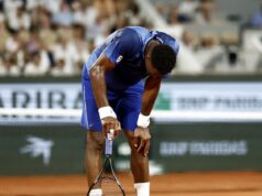 Roland-Garros 2026: Reviva o último de Gael Monfils eliminado em cinco sets por Hugo Gaston, seguido de comemoração na quadra Philippe-Chatrier