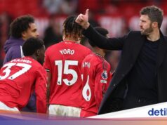 Rooney: É apenas uma questão de tempo para MU fazer Michael Carrick se encaixar