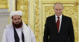 Rússia: O Kremlin quer estabelecer relações “pragmáticas” com o governo talibã no Afeganistão