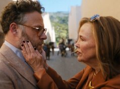 Seth Rogen dedica prêmio BAFTA Television a ‘The Studio’ para Catherine O’Hara