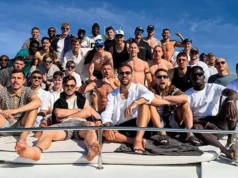 Team Charters Yacht ++ Karius como DJ – estrelas do Schalke celebram festa de promoção selvagem em Ibiza