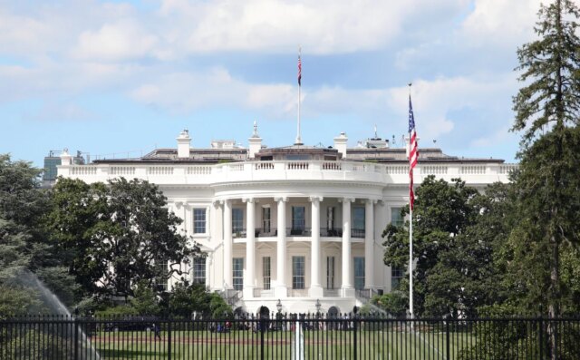 Trump-acaba-com-regulamentacao-importante-para-modelos-de-IA.jpg