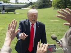 Trump adia Projeto Liberdade e espera paz com o Irã