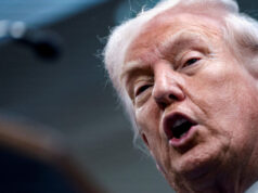 Trump anuncia que quer aumentar taxas alfandegárias sobre veículos europeus “na próxima semana”