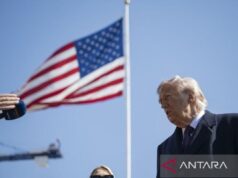 Trump diz que Carlos III ajudará os EUA na operação no Irã