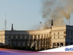 Um ataque russo matou 12 pessoas depois que um cessar-fogo foi anunciado na Ucrânia