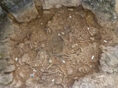 Um objeto de 1.200 anos foi encontrado em uma vala a 3.000 quilômetros da Índia. O que foi encontrado lá chocou os arqueólogos!