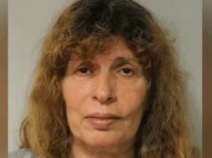 Uma mulher de 70 anos foi condenada à prisão perpétua depois de assassinar a irmã e roubar um relógio Rolex no norte de Londres.