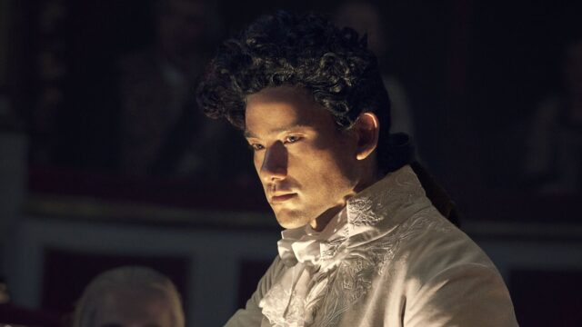 Will-Sharpe-imagina-o-cotidiano-de-Mozart-em-‘Amadeus.com2F072F362F3dc08f8b4035b9a8b088267358032Fads1-10.jpeg