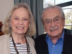William Daniels e sua esposa Bonnie Bartlett explicam seu “casamento aberto”.