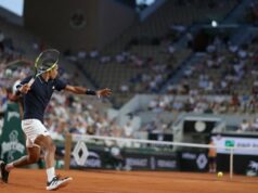 vídeo. Um super tie-break no quinto set resumiu a longa vitória de Felix Auger-Aliassime no primeiro turno