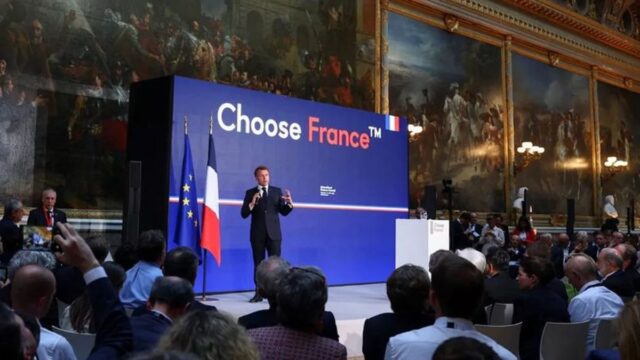9a-cimeira-em-Versalhes-Escolha-a-Franca-ou-como-Macron.jpg