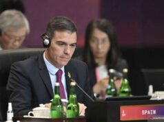 A Espanha rejeita a intervenção militar contra os países latino-americanos.