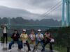 A ponte mais alta da China leva turistas e acesso à Internet a comunidades remotas