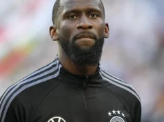 Antonio Rüdiger na foto: insultos e surtos, esposa, pais, religião,
