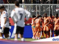 Após o intervalo, a Alemanha perdia por 0-1 para a Costa do Marfim