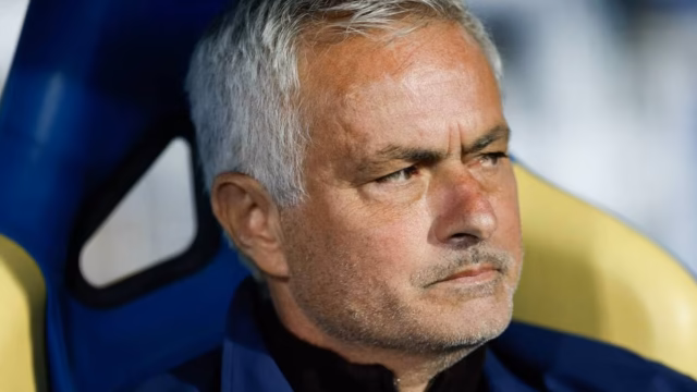 Benfica-formaliza-saida-de-Jose-Mourinho-para-o-Real-Madrid.avif