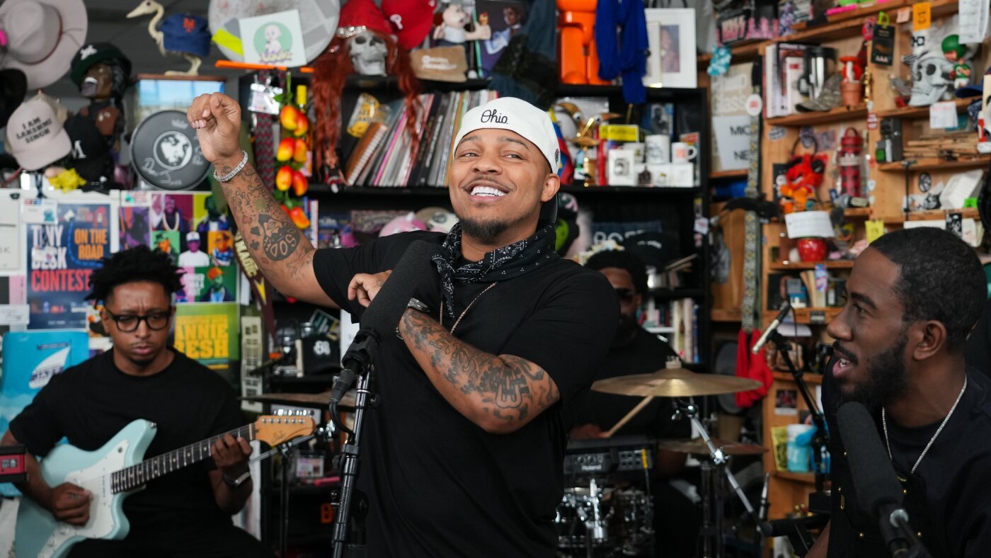 Bow Wow: Concerto de Mesa Pequena