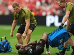 Cartão vermelho para o Catar: cena chocante no jogo do Canadá: esticado desde escanteio