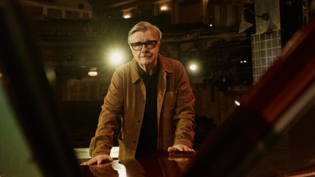 Como-uma-amizade-de-30-anos-ajudou-Nathan-Lane-a.jpg