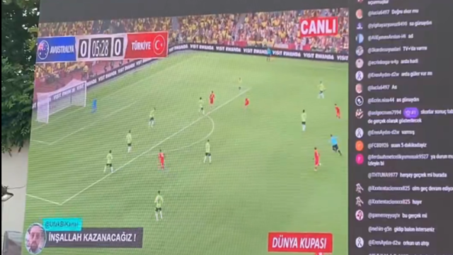 Copa-do-Mundo-Fiasco-Um-videogame-transmitido-em-uma-tela.png