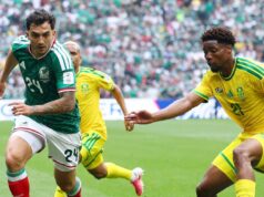 Copa do Mundo: um espetáculo, um gol, três cartões vermelhos… O jogo de abertura faz jus ao que promete no lendário Estádio Azteca.