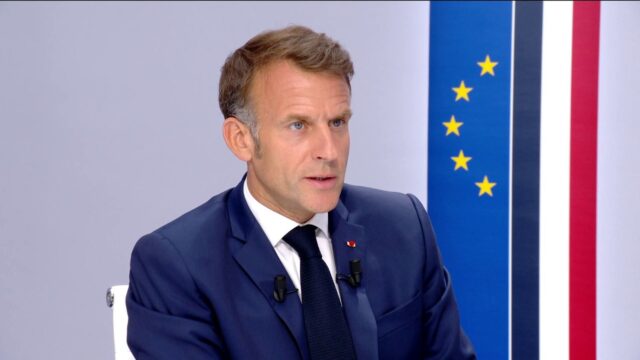 DIRETO-A-Ucrania-esta-resistindo-muito-bem-sauda-Emmanuel-Macron.jpg