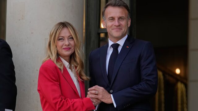 Emmanuel-Macron-recebera-Giorgia-Meloni-em-Antibes-em-25-de.jpg