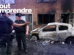 Entenda tudo. Ataques com facas, apelos de ódio, motins xenófobos… o que está acontecendo em Belfast?