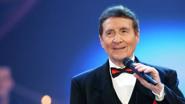 Freddie-Quinn-Pop-Star-assustado-com-relatos-de-falsas-mortes.jpg