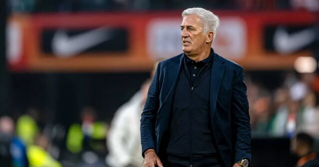 Futebol-Argelia-renova-seu-tecnico-Vladimir-Petkovic-pouco-antes-da.jpg