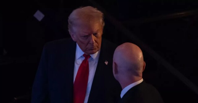 Futebol-perante-o-preco-da-paz-dado-a-Donald-Trump.jpg