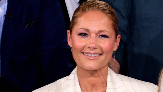 Helene-Fischer-em-turne-desafio-de-flexoes-logo-antes-do.jpg