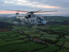 Helicóptero da Marinha Real cai no Reino Unido, serviços de emergência no local