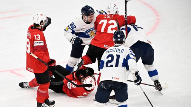 Hoquei-no-Gelo-Campeao-Mundial-da-Finlandia-O-Choque-Final.jpg