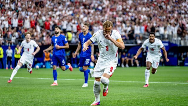 Inglaterra-vence-Croacia-e-faz-estreia-forte-na-Copa-do.jpg
