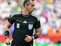 “Isso me deixa louco”: intérprete da ZDF perde a compostura durante partida da Copa do Mundo da DFB