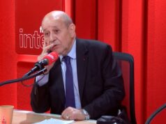 Jean-Yves Le Drian acredita que o Líbano está “hoje numa situação muito perigosa”.