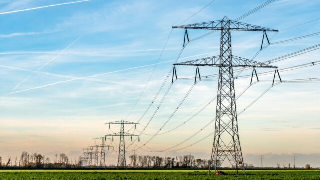 LIVRO-Energia-com-Electroshock-Guillaume-Niarfeix-apela-ao-rearmamento-da.jpg