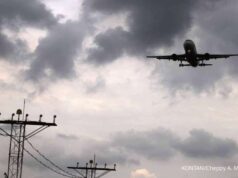 Milhares de funcionários da Spirit Airlines faliram. Muitas pessoas foram demitidas de seus empregos.