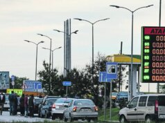 Na Crimeia, confrontadas com incessantes ataques ucranianos, as autoridades russas foram forçadas a racionar combustível