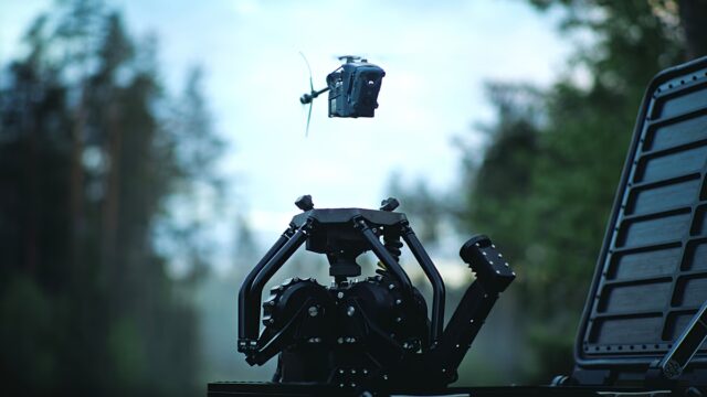 Na-feira-de-armas-Eurosatory-Europa-em-alerta-e-drones.jpg