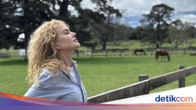 Nicole-Kidman-exibe-cabelo-natural-sempre-usando-peruca.png
