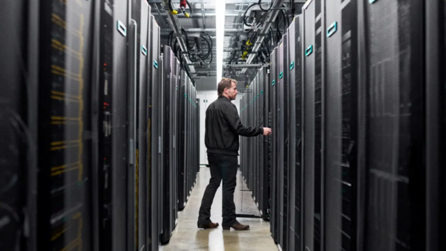 Novo-switch-da-HPE-QFX5140-oferece-16-Tbits-em-1U.png