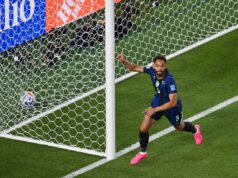 O Brasil silenciou o Haiti por 3 a 0, com dois gols de Cunha levando a Seleção ao topo da tabela.