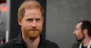 O Príncipe Harry apareceu nas finais da NBA – com um companheiro especial