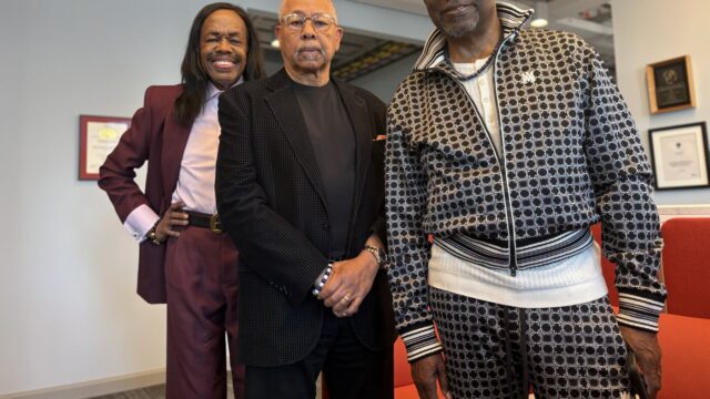 O-documentario-Earth-Wind-Fire-explora-o-genio-criativo.com2Fbe2Fdd2Fe0d5f69141b5ac6817bb87f070782Fimg-505.jpeg