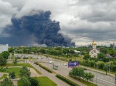 O maior ataque, drones ucranianos bombardearam uma refinaria de petróleo em Moscou